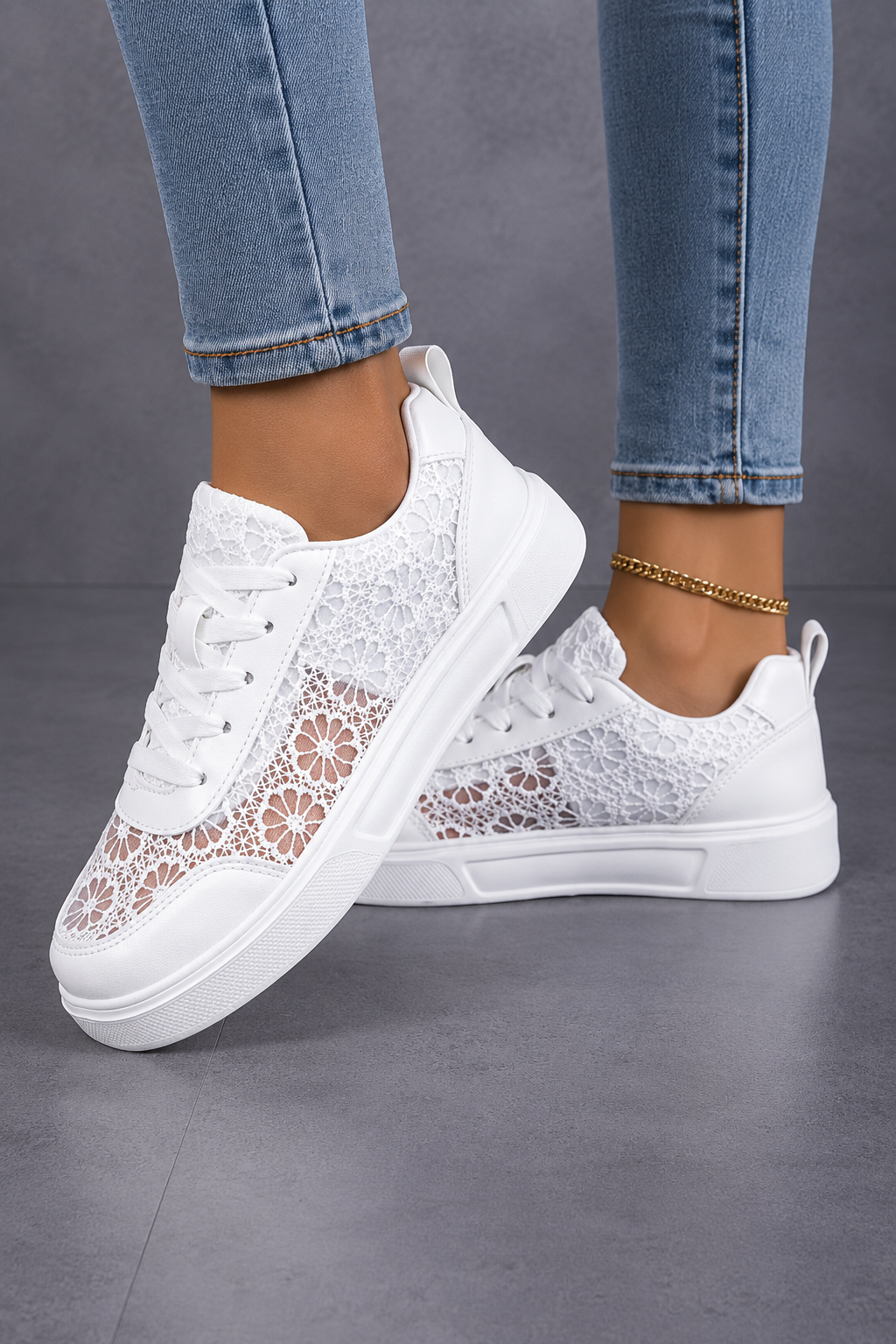 Encaje | Zapatillas de encaje floral