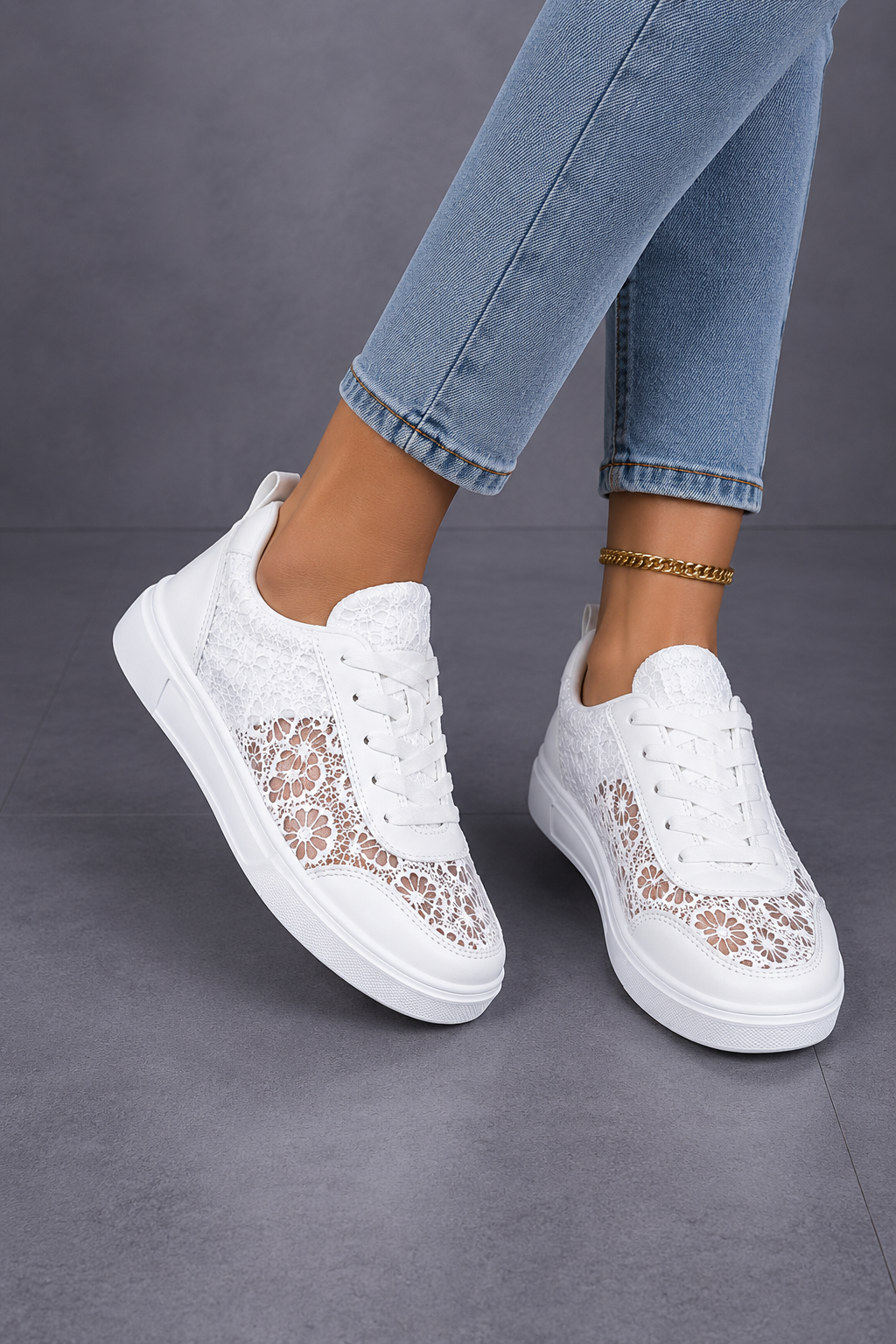 Encaje | Zapatillas de encaje floral