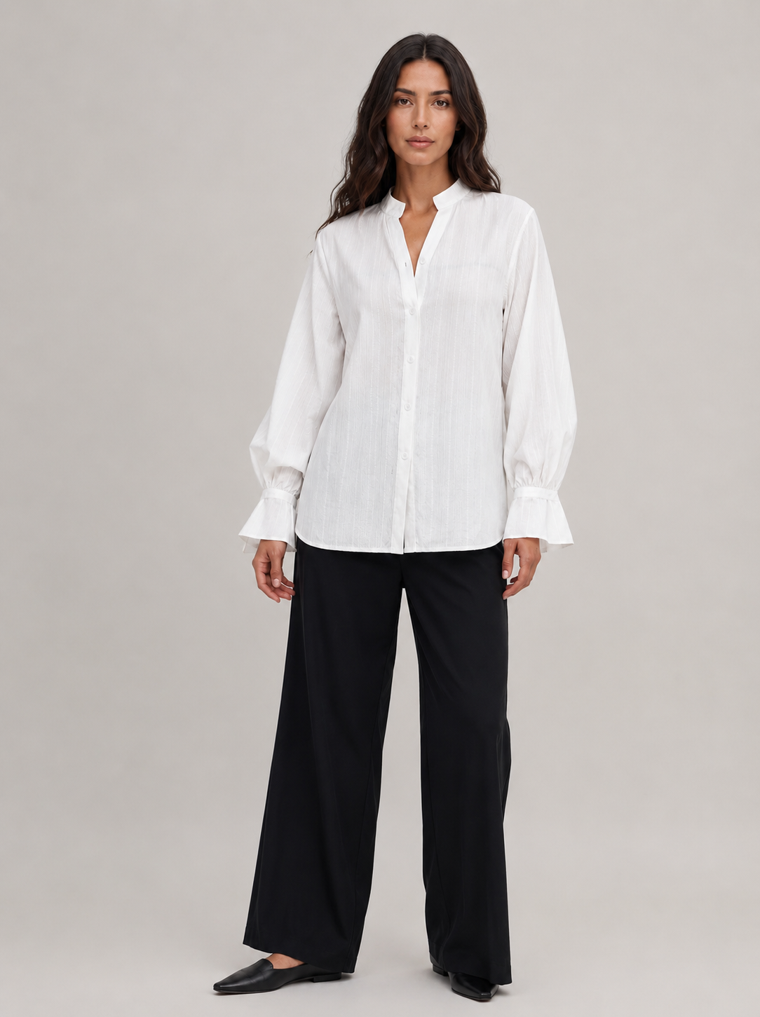 Luz Serena │ Blusa Blanca Texturizada de Manga Volumen