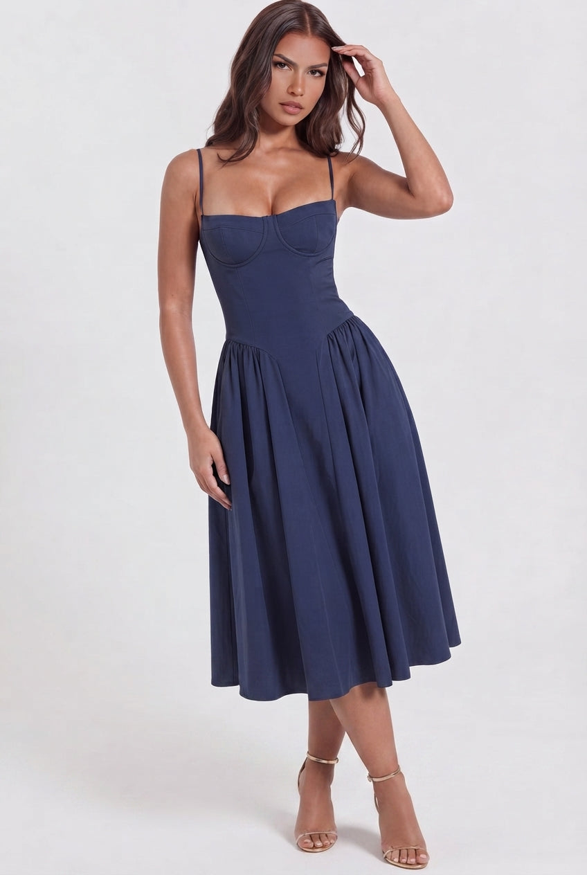 Vestido midi azul marino con escote corazón y bolsillos ocultos