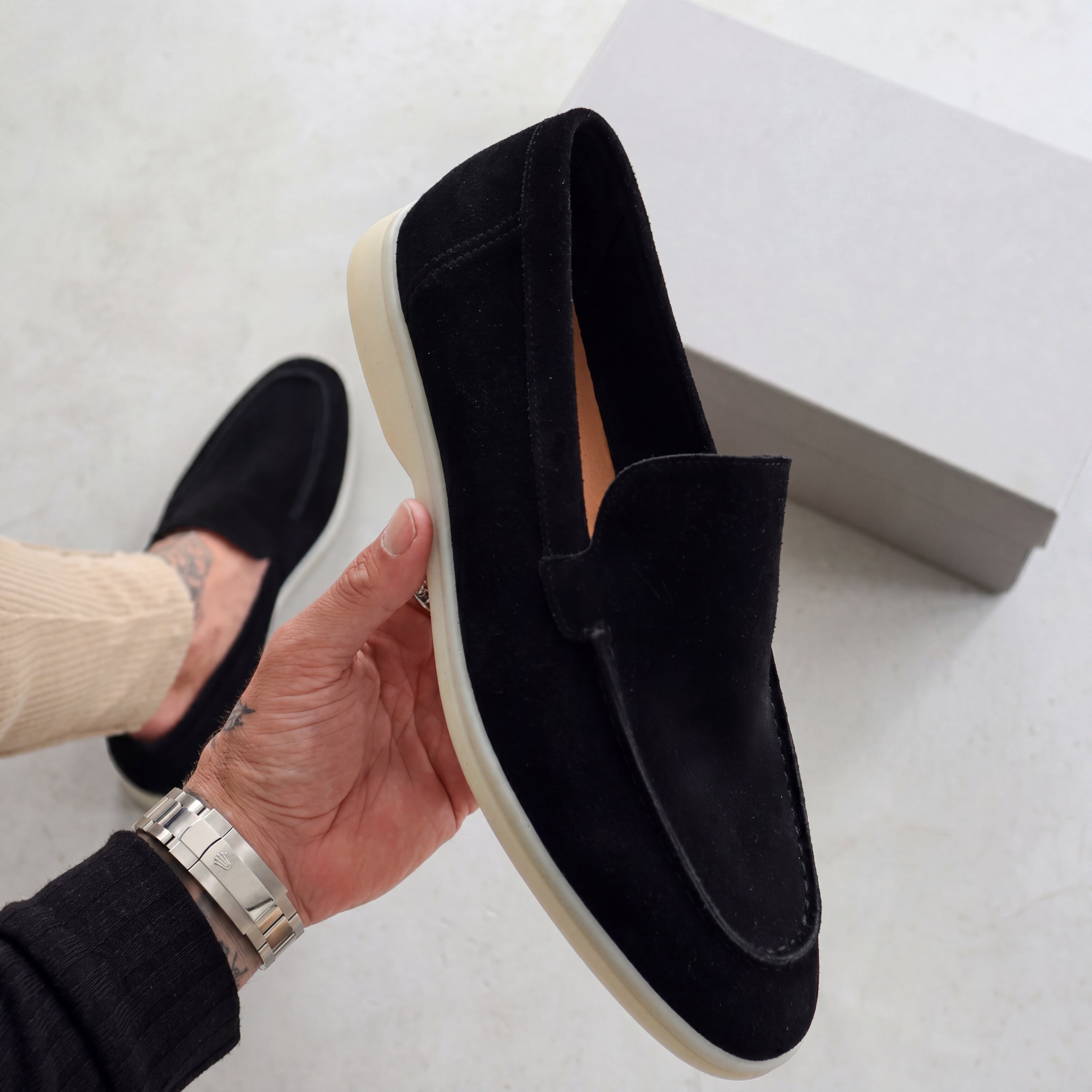 Elegantes mocasines de ante