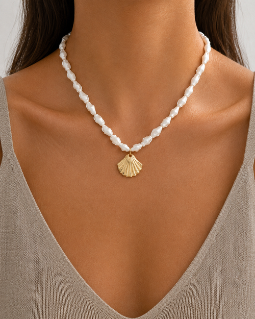 Concha Dorada | Collar de Piedras Blancas
