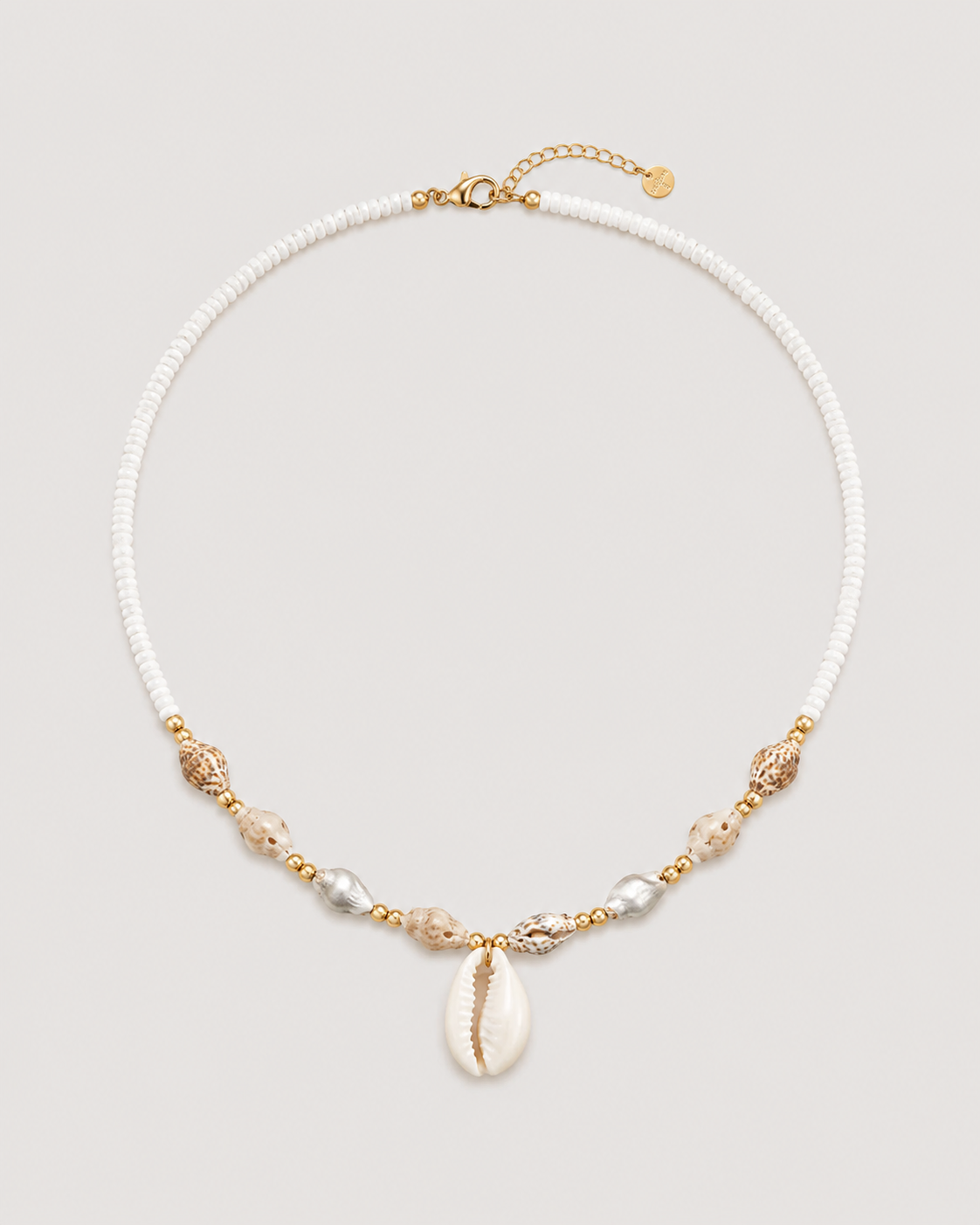 Cuentas Blancas | Collar Dorado Minimalista